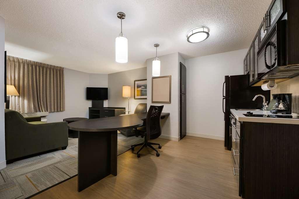 Sonesta Simply Suites Huntsville Research Park Quarto foto