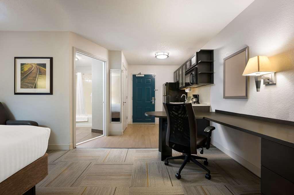 Sonesta Simply Suites Huntsville Research Park Quarto foto