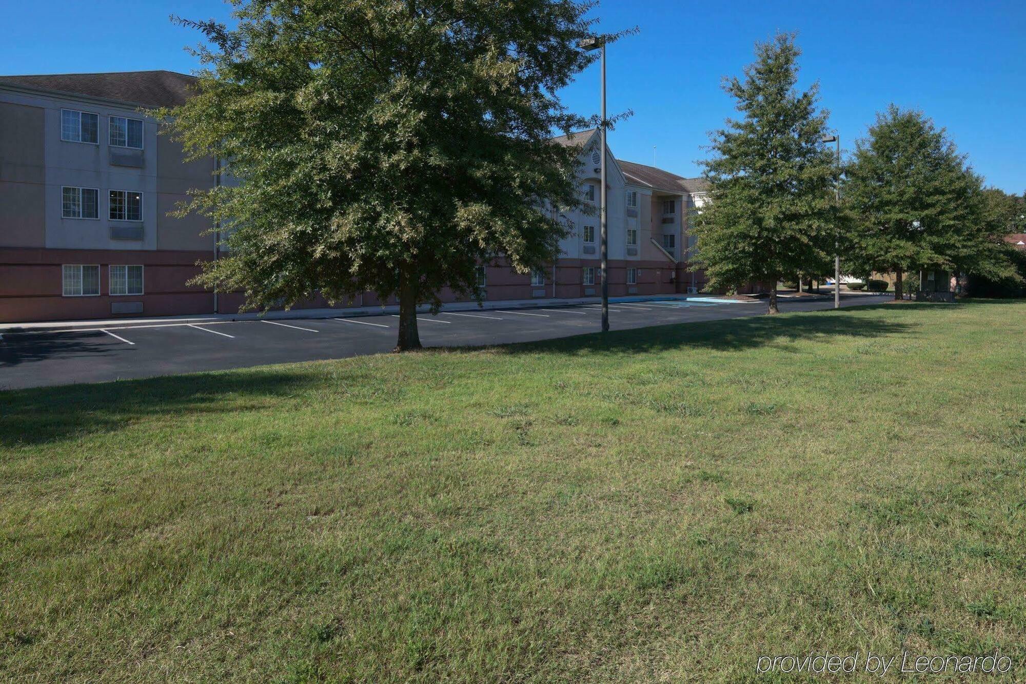Sonesta Simply Suites Huntsville Research Park Exterior foto